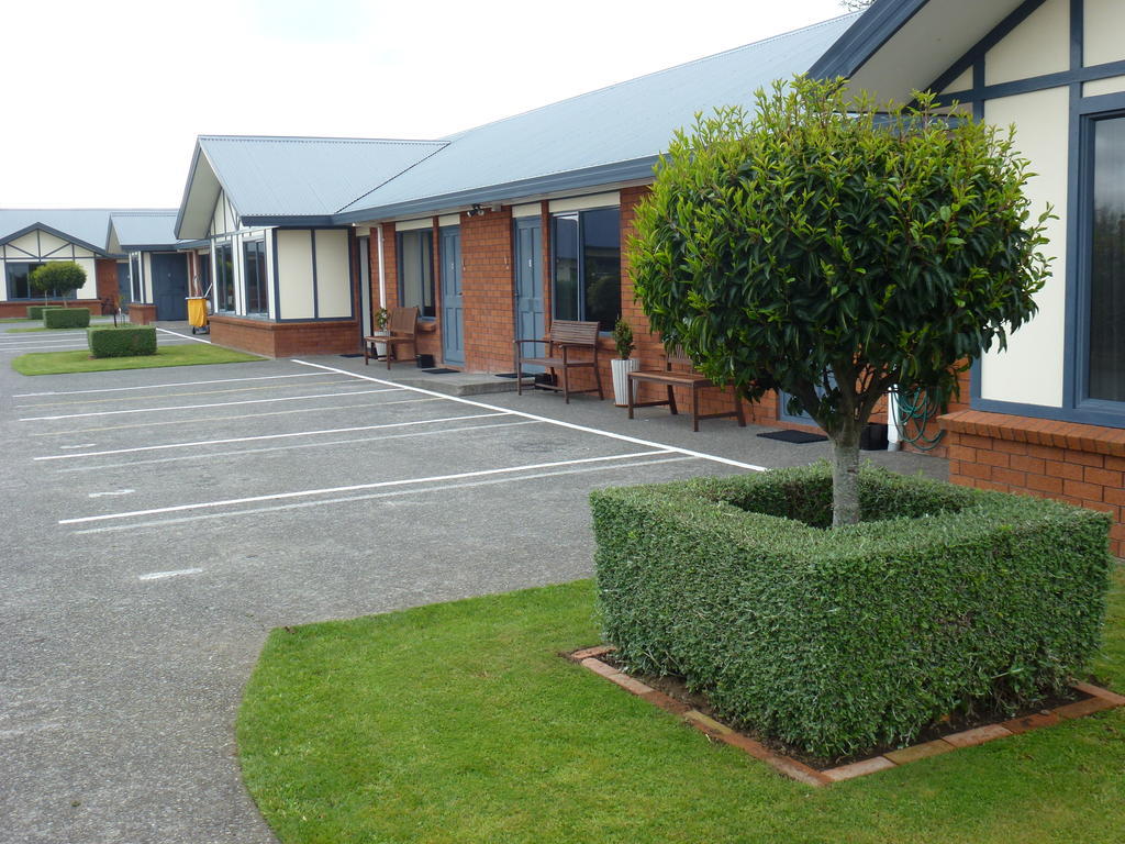 Tudor Lodge Motel ฮาเวรา ห้อง รูปภาพ