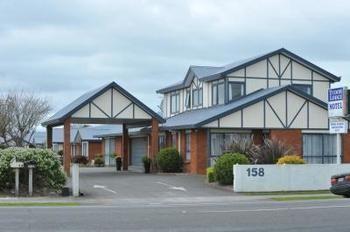 Tudor Lodge Motel ฮาเวรา ภายนอก รูปภาพ